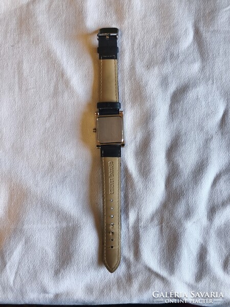 Retro szögletes quartz karóra, Genuine Leather bőrszíj – hibás, javításra/donornak