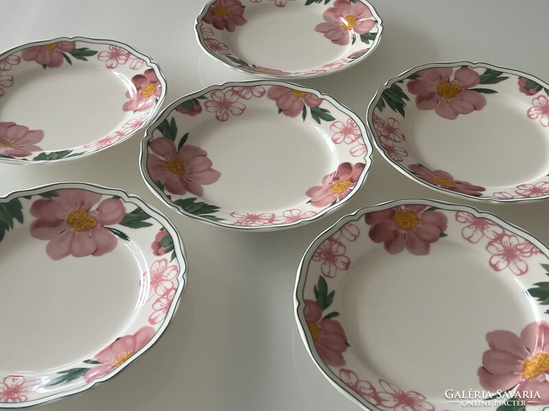Porcelán reggeliző tányérok vadrózsa mintával, 21 cm átmérő