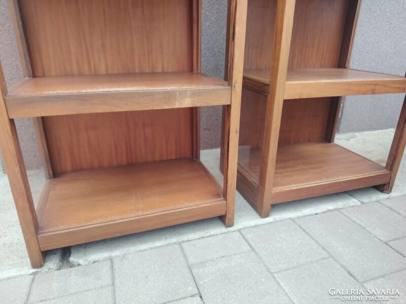 Art deco, mid century tömörfa vitrin, 2db, könyvesszekrény, polc