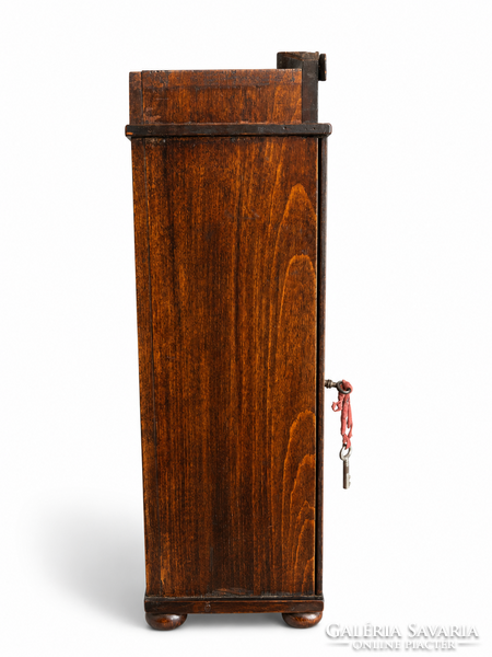 Biedermeier bükk furnérozott kis vitrinszekrény, 42 cm – 19. század első fele