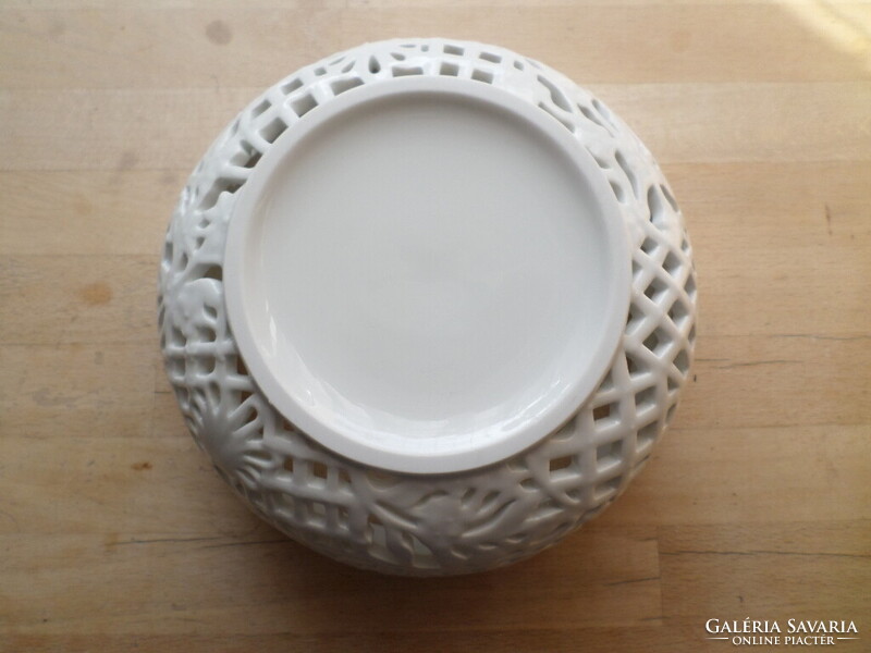 Herendi nagy fehér áttört porcelán bonbonier 19 cm
