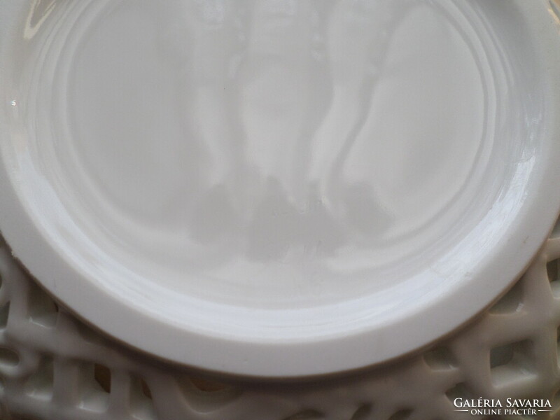 Herendi nagy fehér áttört porcelán bonbonier 19 cm
