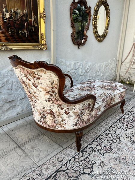 Páratlan ritkaság: Neorokokó faragott rekamié / chaise longue pár (jobbos és balos)