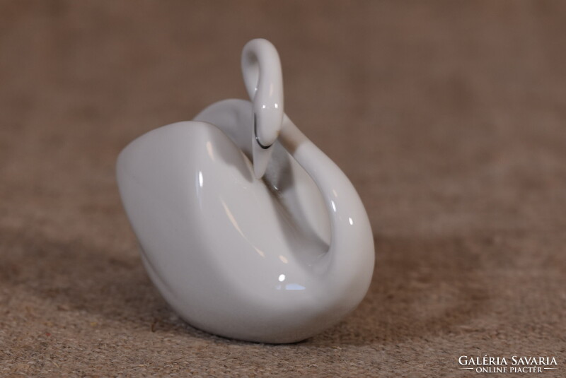 Hollóháza porcelán hattyú figura Art Deco stílus Magyarország 1960-as évek