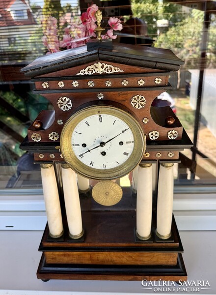 Negyedütős biedermeier portálóra 1840 körüli