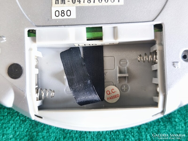 Universum CDP 1006 Discman (2000 körül) – hibás, nem kapcsol be, alkatrésznek
