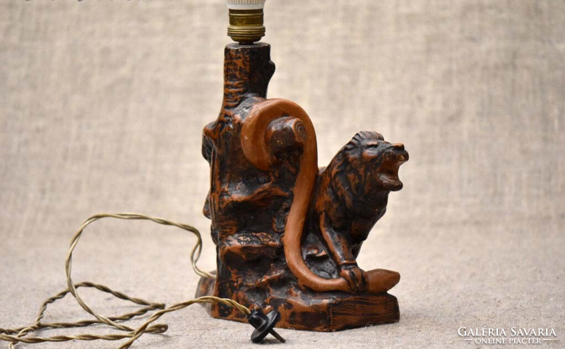 Kerámia oroszlán figura asztali lámpa Németország 1920-as évek
