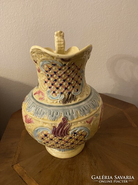 Gyönyörű színű,hibátlan Josef Steidl Znaim díszkancsó  Magassága: 30 cm..1880-1900
