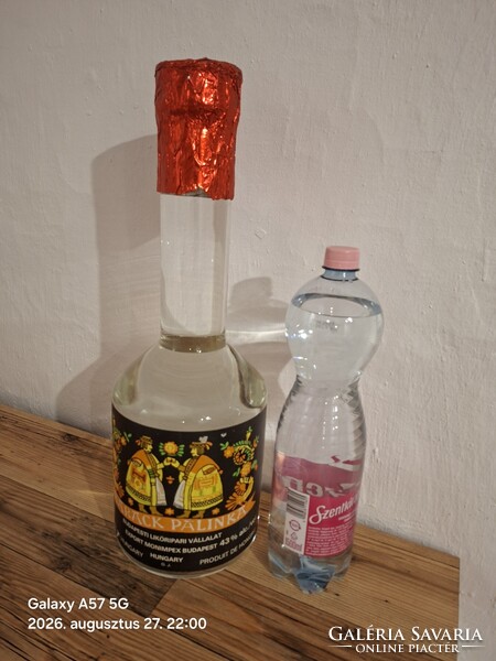 Pálinka Ritkaság ! Barack Pálinka 4 Literes !!! 48 cm magas üveg !