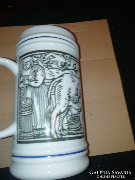 Hollóházi porcelán korsó hibátlan állapotban.hihetetlen aukciók és akciók ! folyamatos kínálat vegye