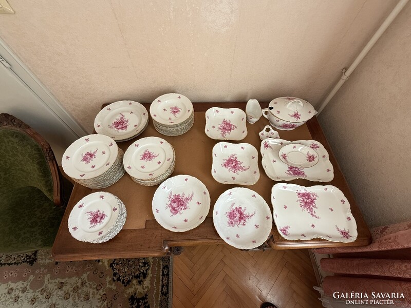 Antik Hüttl Tivadar (Aquincum) porcelán ét- és tálalókészlet (kb. 50+ darabos)