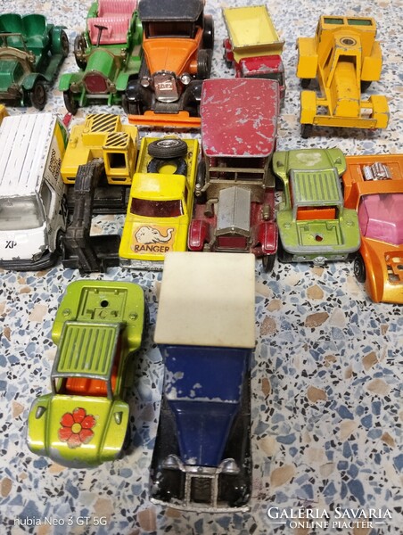Eladó régi Matchboxok