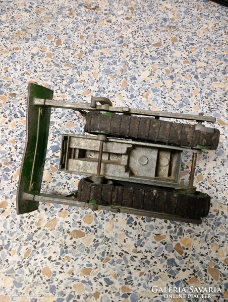 Eladó nagyon régi Matchbox