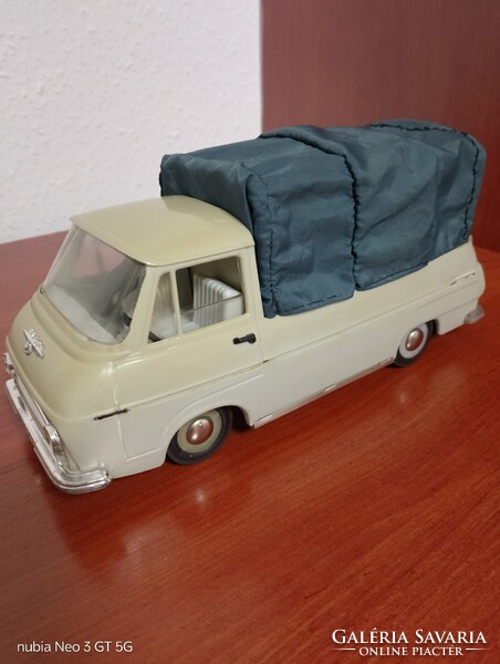 Eladó Skoda 1203 kisautó