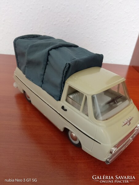 Eladó Skoda 1203 kisautó