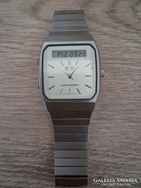 Seiko H557-5030 vintage analóg-digitális karóra