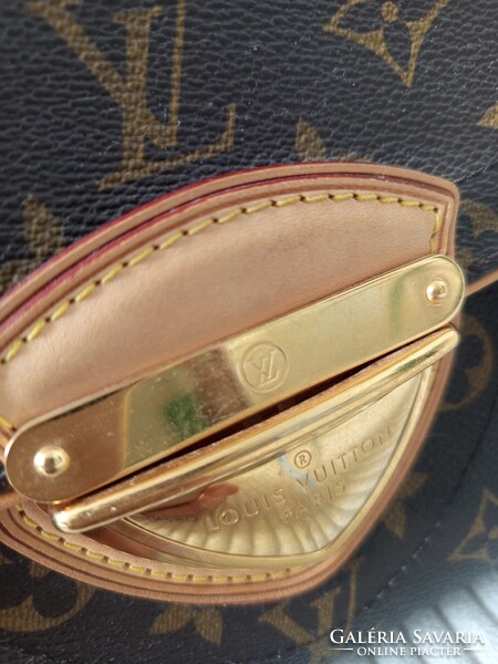 Louis Vuitton Monogram Beverly MM