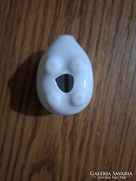Porcelán aranyos szerencsehozó malacpersely 4 levelű lóherével, katicával. 5,7 cm. Hibátlan
