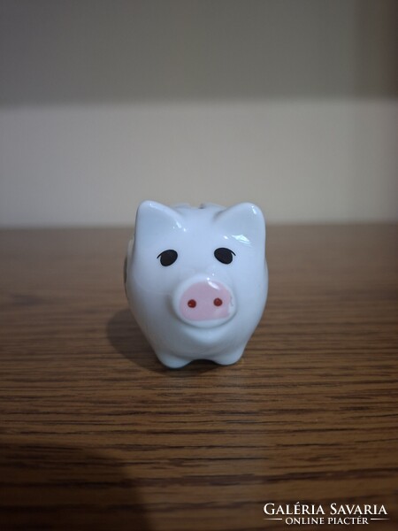 Porcelán aranyos szerencsehozó malacpersely 4 levelű lóherével, katicával. 5,7 cm. Hibátlan