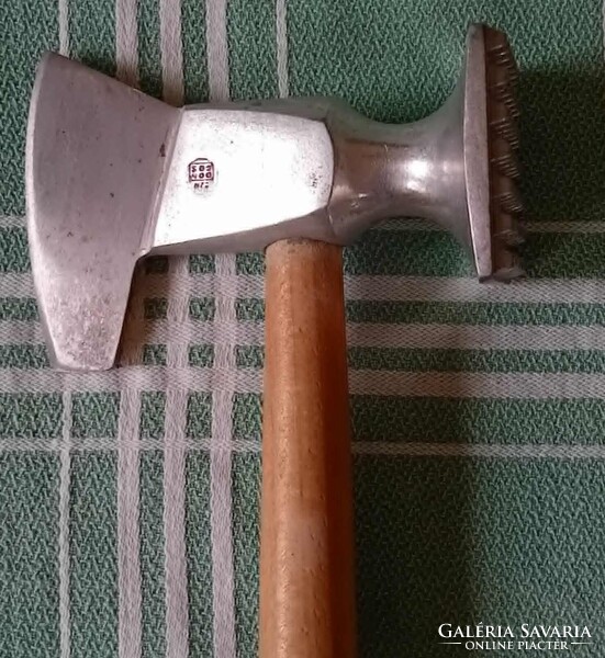 Régi húsklopfoló bárd