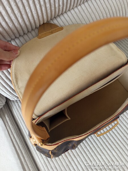 Louis Vuitton Monogram Beverly MM