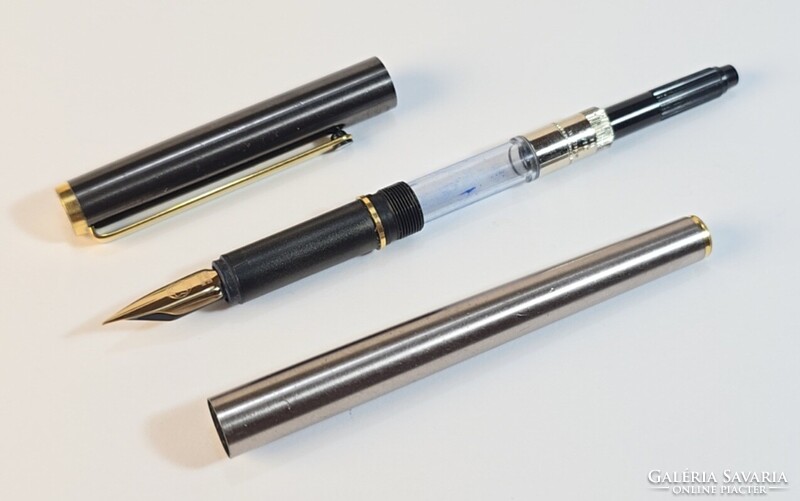Vintage Montblanc Noblesse Slimline töltőtoll.