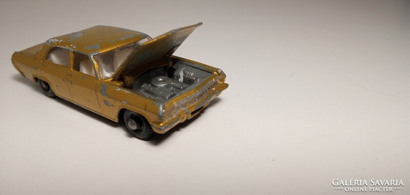 Matchbox Opel Diplomat (szürke motor)