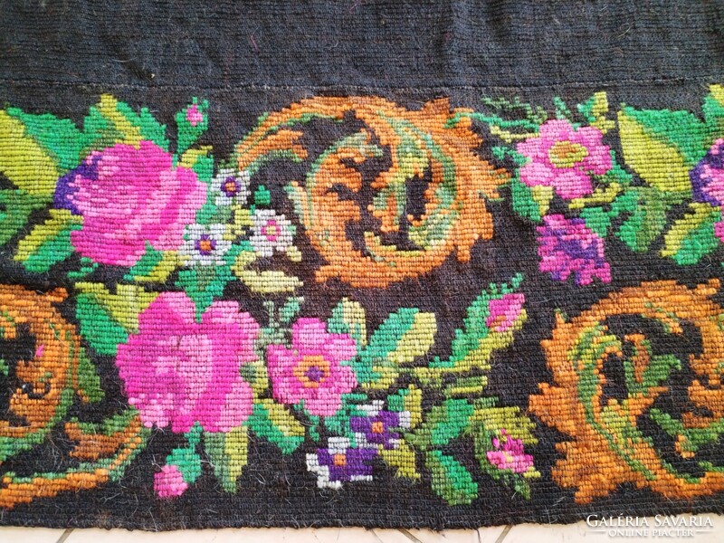 HOLLÓHÁZI ANCIENT SCENE HANDMADE KILIM WEAVE !!