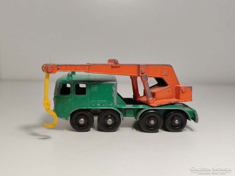 Matchbox 8 Wheel Crane