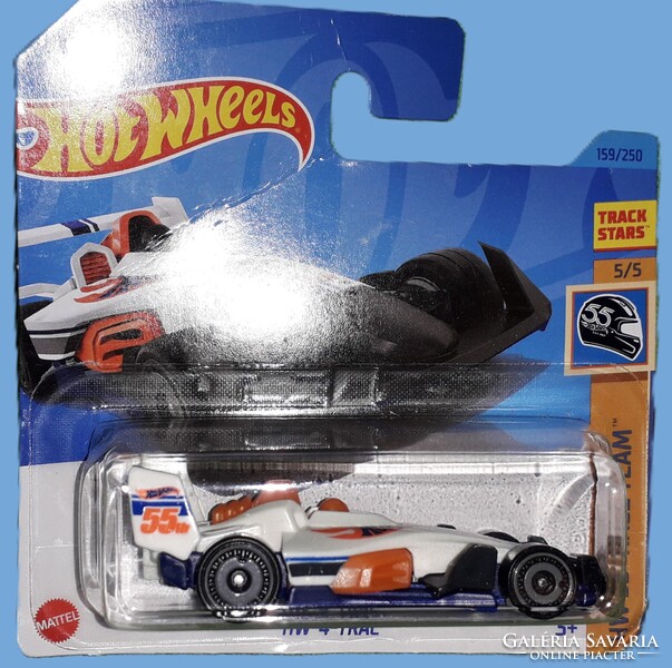 Egy 2023-as kiadású Hot Wheels Batman: The Animated Series Batmobile kisautó látható.  Főbb termékje