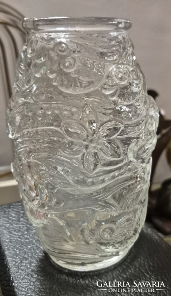 Glass vase