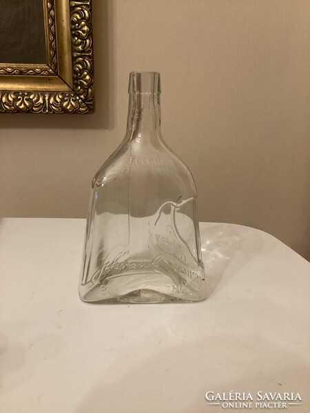 Old Schrank Béla liqueur bottle