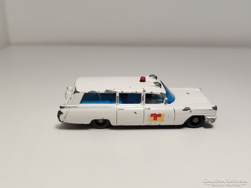 Matchbox S & S Cadillac Ambulance