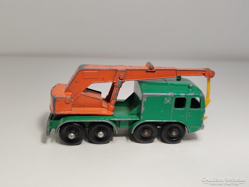 Matchbox 8 Wheel Crane