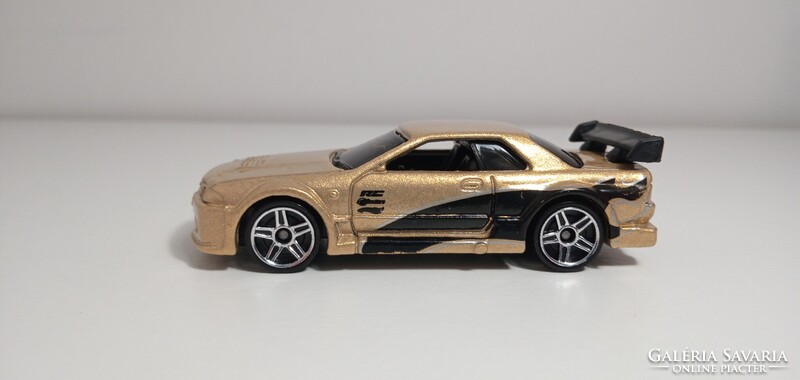 Hot Wheels Nissan Skyline R32