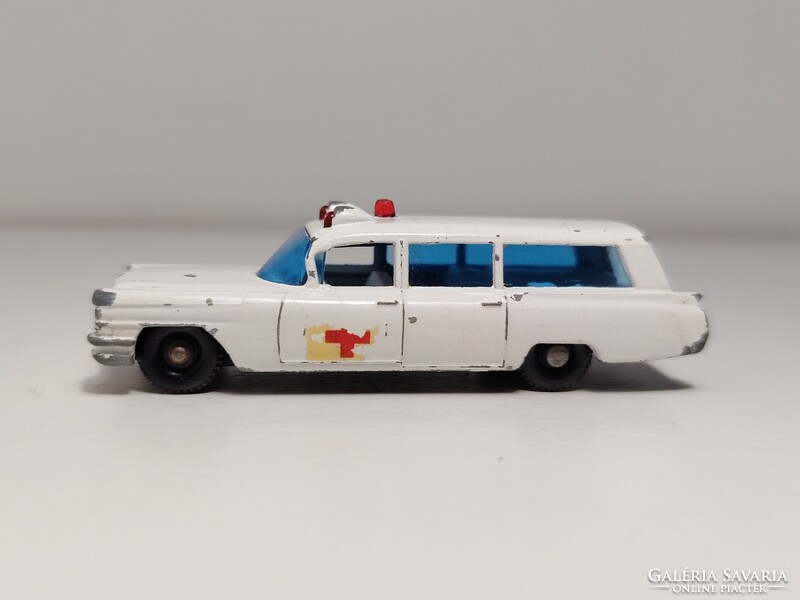 Matchbox S & S Cadillac Ambulance