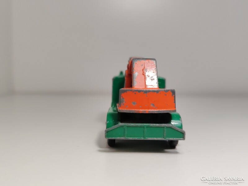 Matchbox 8 Wheel Crane