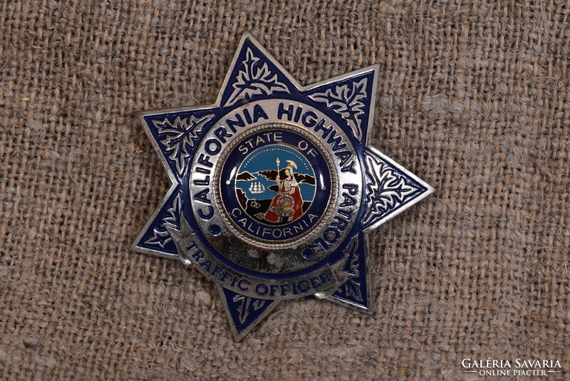 Militária California Highway Patrol Traffic Officer jelvény replika USA