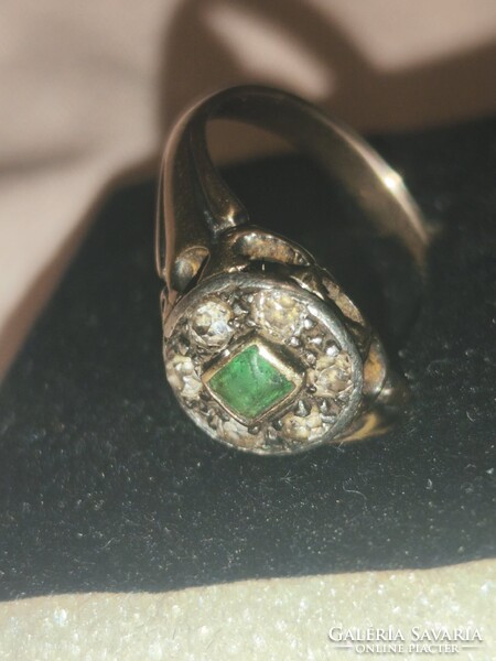 Antique 14K Gold Ring with Emerald and Precious Stones