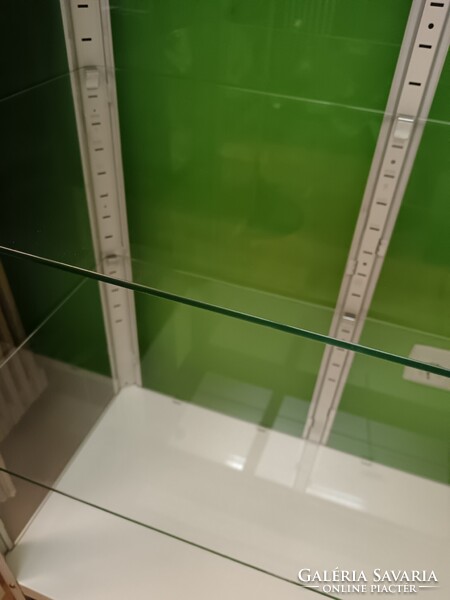 Ikea fabrikör vitrin
