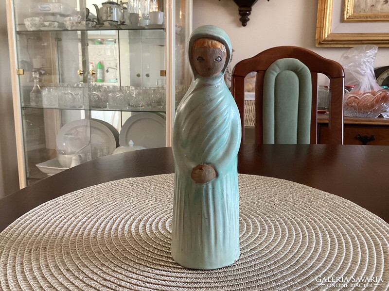 Berkovits Anna- ceramic female figure