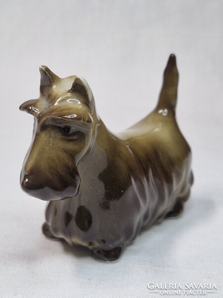 Ritka Őry Ferenc tervezte Zsolnay skót terrier kutya porcelán figura hibátlan állapotban 6 cm. magas