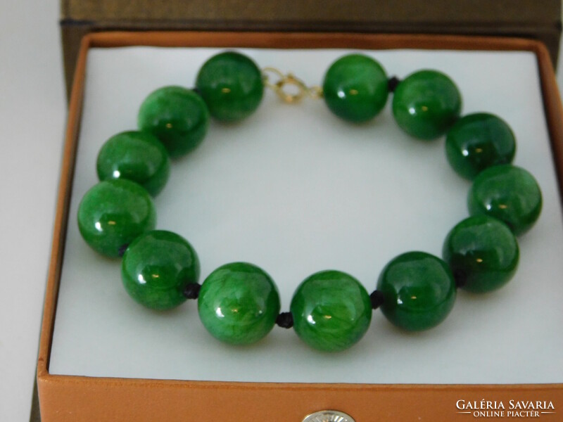 14 K Arany Jade Karkötő, Nagy 13 mm-es Kövekkel