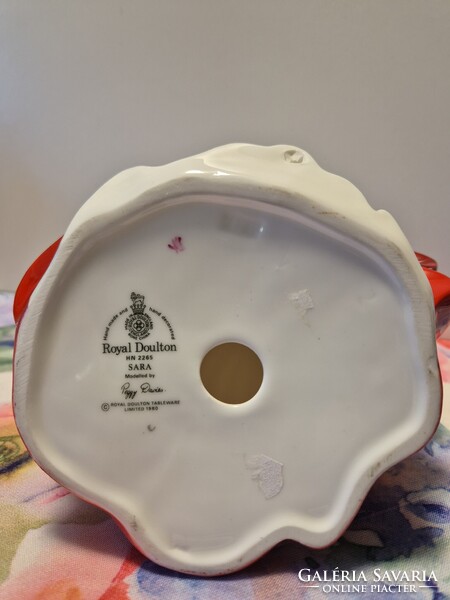 Sara - Nagyobb méretű, Royal Doulton ( Angol ) meseszép porcelán-hölgy