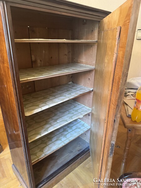 Eredeti, jelzett Biedermeier szekrény pár (2 darab), diófa furnérral
