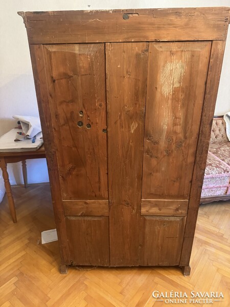 Eredeti, jelzett Biedermeier szekrény pár (2 darab), diófa furnérral