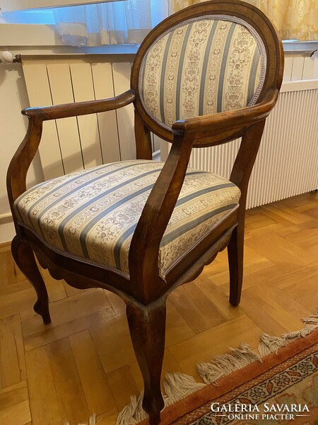 Biedermeier stílusú karosszék lábtartó zsámollyal – Felújított, gyönyörű állapotban