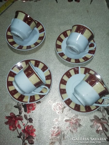 Domex porcelán kávés 42..a képeken látható állapotban.Akció Aukció több száz termék vegye vigye