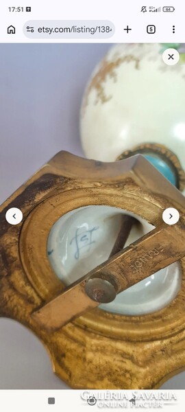 Sevres, kastély váza. 1771 ből.