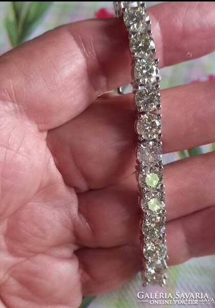 26Ct Vvs1 D és 6.5mm Kő Sárgás Fehér Moissanit Labor Gyémánt Karkötő